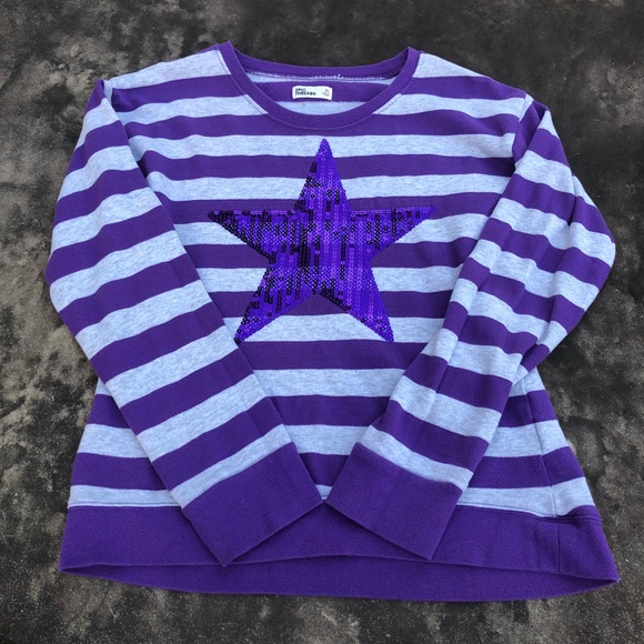 Epic Threads Other - Cute Girls sweatshirt